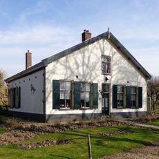 Fort Giessen: woonhuis en loods