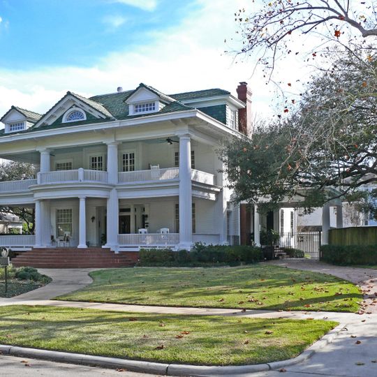 Courtlandt Place Historic District