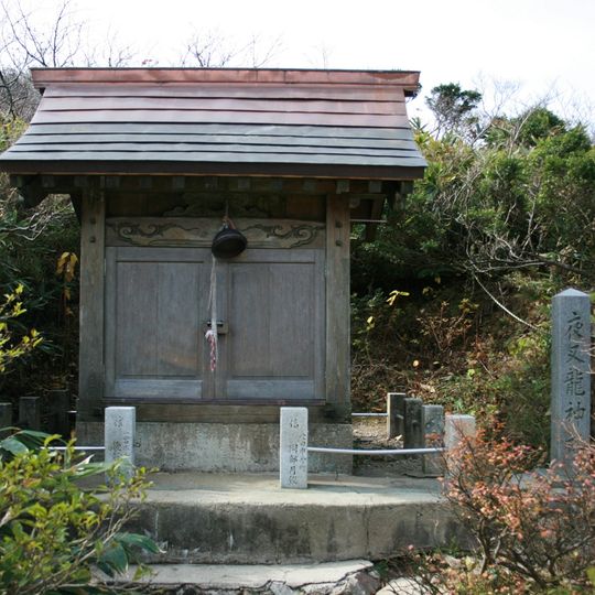 Okunomiya yasharyū-jinja