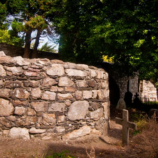 Rovine, Torre circolare
