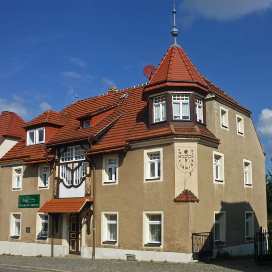 Wohnhaus in offener Bebauung Brauhofstraße 19