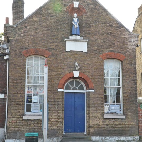 20-20A, Church Street N9