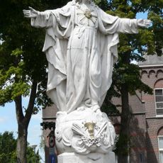 Statue of Sacred Heart of Jesus Christ