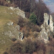 Zwillingsfelsen am Walberla-Berg SSE von Kirchehrenbach