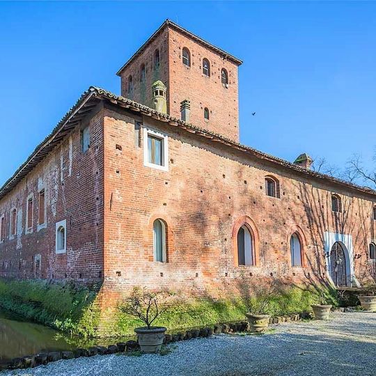 Castello di Sant'Alessio con Vialone