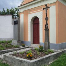 Kříž u kaple v Horním Poříčí