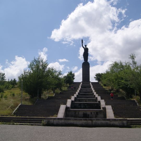 Mother Armenia, Gyumri
