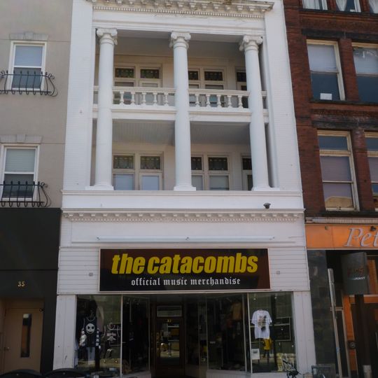 37-39 King Street West