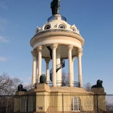 Hermann Heights Monument