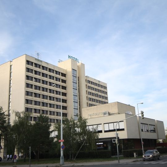 Hotel Ilf