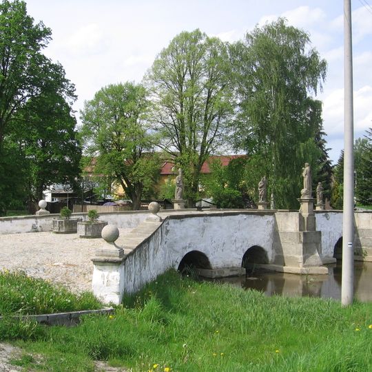 Baroque stone bridge over the Radbuza in Bělá nad Radbuzou