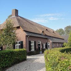 Langgevelboerderij in traditionalistische stijl