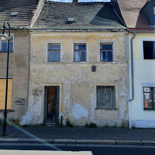 Albert-Kuntz-Straße 20