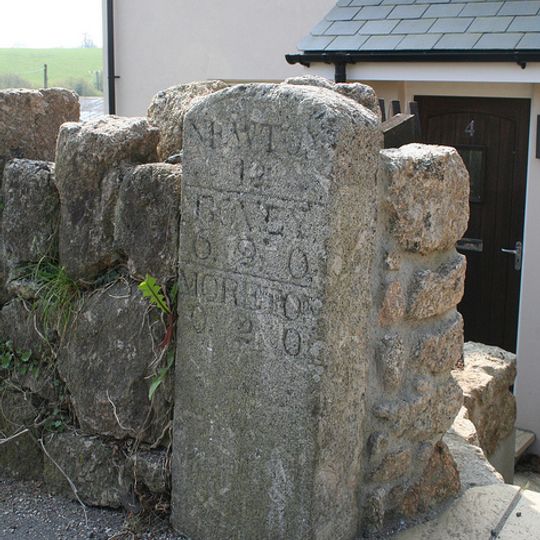 Milestone, Station Road, by No. 4, The Sidings, opp Bowring Mead
