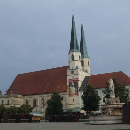 Stiftspfarrkirche St. Philipp und Jakob