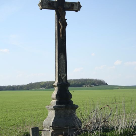 Kříž v poli severozápadně od Jemnice