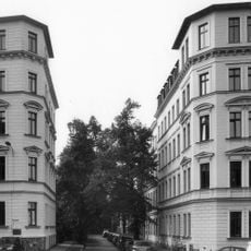 Mietshaus Floßplatz 11