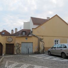 Mikulášské náměstí 11