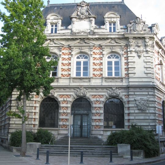 Building of the Savings Bank of Saumur