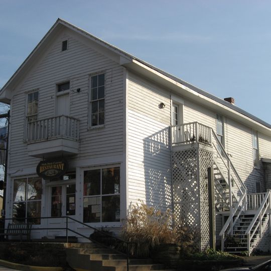 Hobnob Corner Restaurant