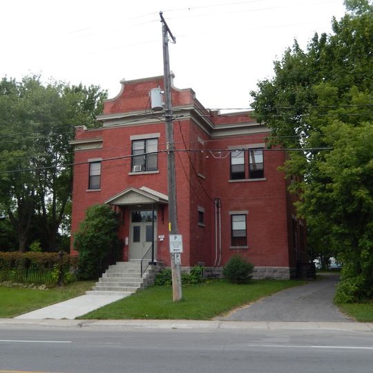 École Saint-Charles