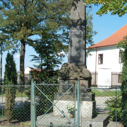 Pomník padlým v Pištíně