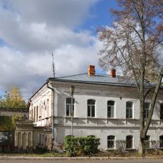 Дом жилой с каменными воротами (Суздаль)