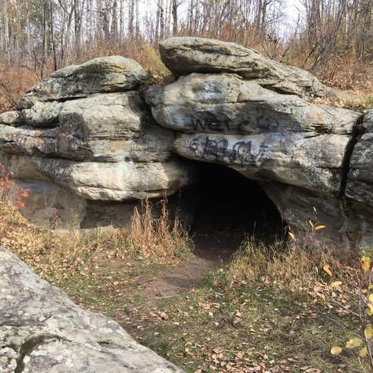 Charlie Lake Cave