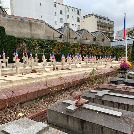 Carré militaire du cimetière ancien de Vincennes
