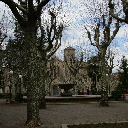 Plaça Clarà, Olot