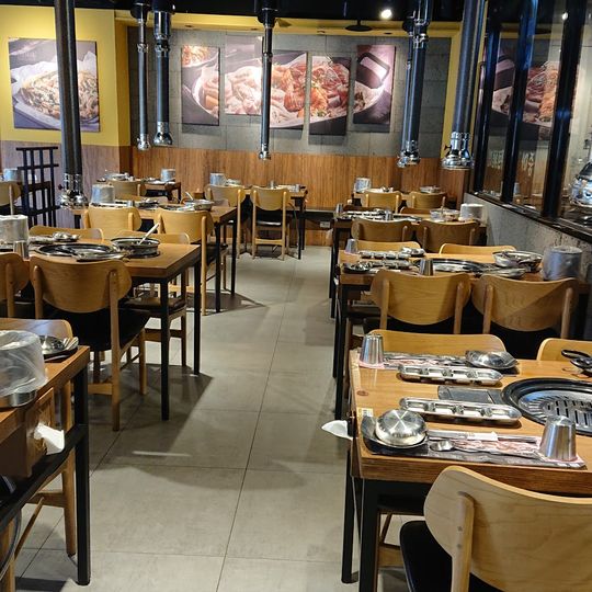 阿豬媽아줌마韓式烤肉吃到飽西門店