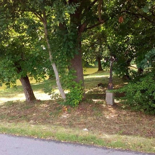 Kříž severovýchodně od Pacova