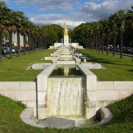 Fontaine de la Porte Dorée