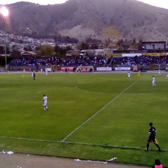 Estadio Municipal Roberto Bravo Santibáñez