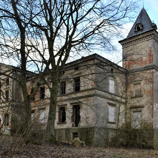 Palace in Wierzbięcin