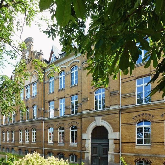 Schule Pestalozzistraße 39; 41