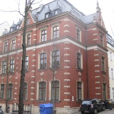 Mietshaus in offener Bebauung An der Markthalle 6