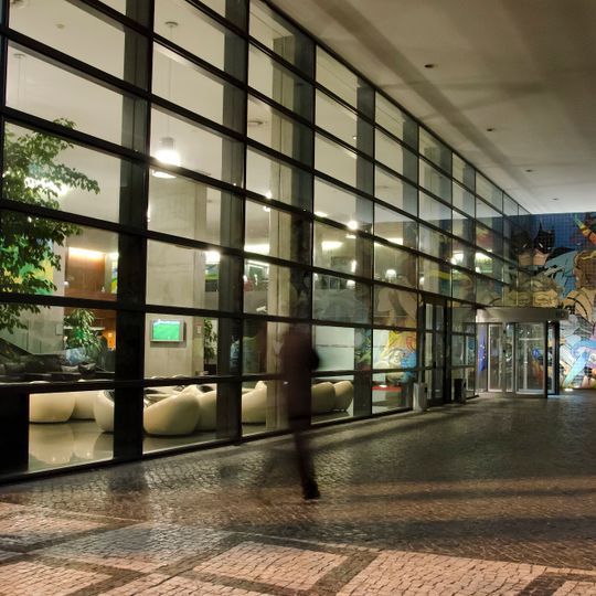 VIP Executive Arts Hotel