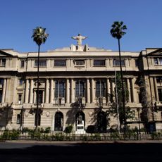 Casa Central de la Pontificia Universidad Católica de Chile