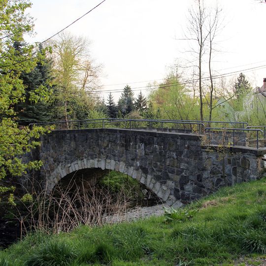 Große Hundestallbrücke; Einbogige Sandsteinbrücke über die Röder Schloßstraße