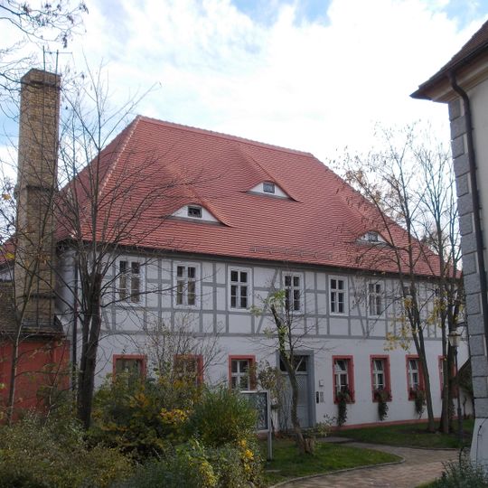 Pfarrhaus und Pfarrgarten Kirchplatz 1