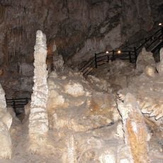 Ngilgi Cave