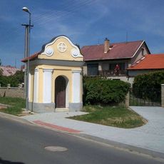 Kaple ve Městě Touškov v Partyzánské ulici