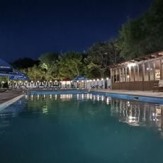 Paradis - swimming pool Hîncești