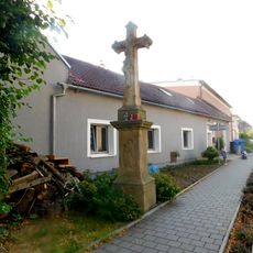 Kříž u domu č. 95 v Babicích