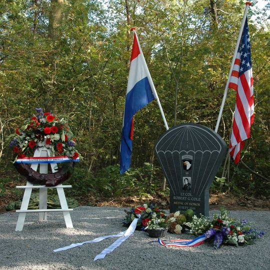 Monument voor Robert Cole