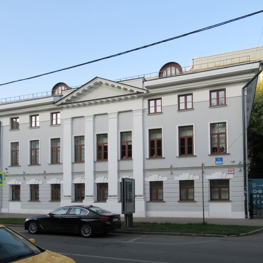 Большая Татарская улица 13 c1