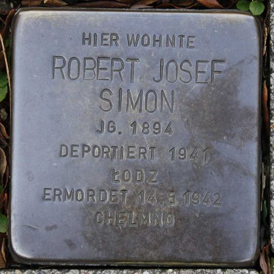 Stolperstein dedicated to Robert Josef Simon