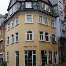 Schwarzadlergasse 4