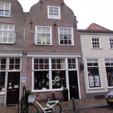 Rogstraat 11, Grave